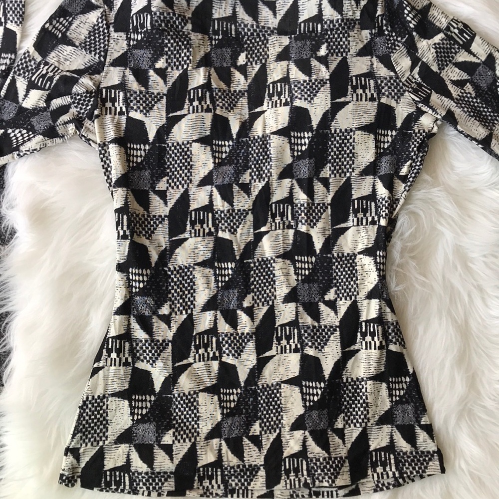 Geometric Crossover Top - Picture 2 of 5